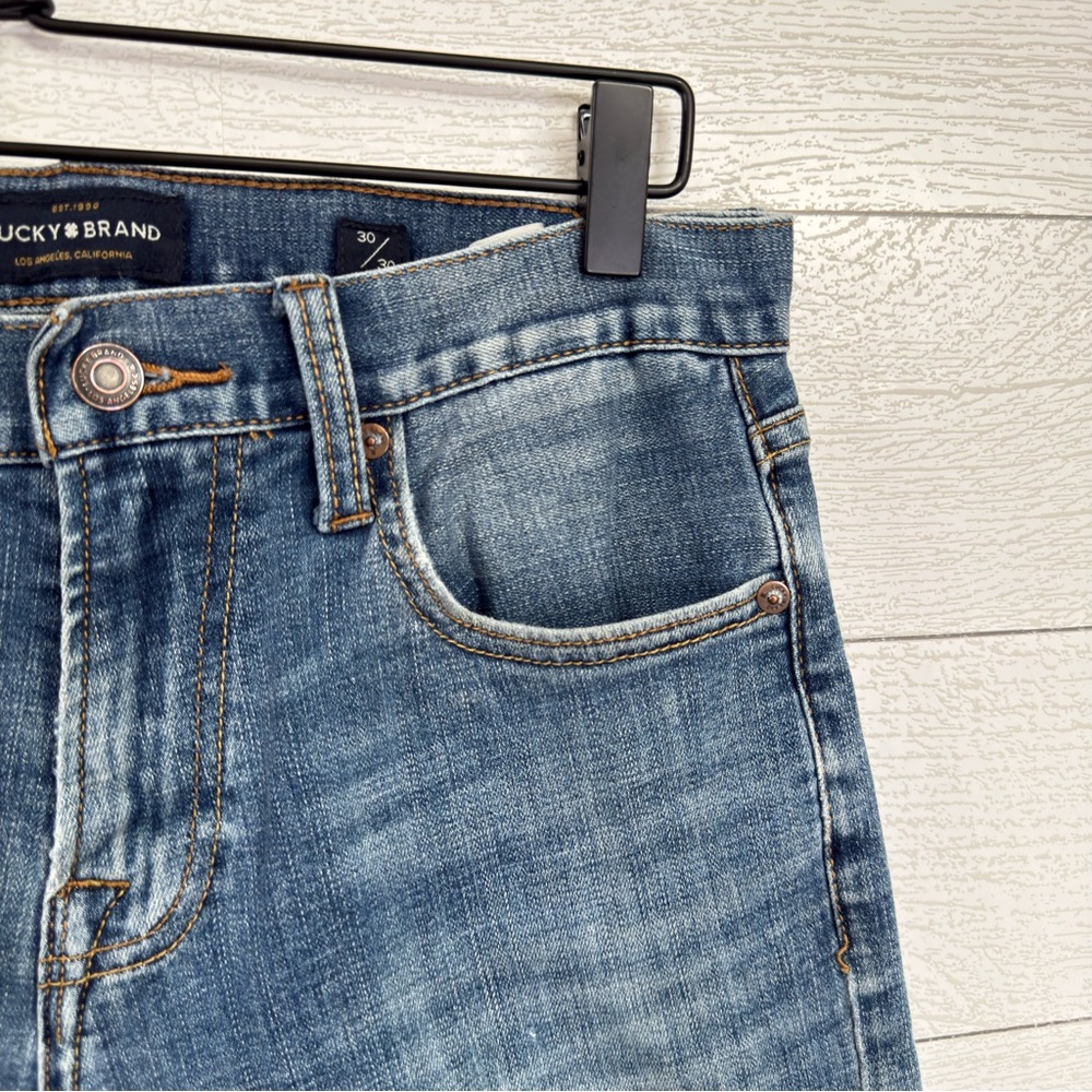 Lucky Brand 221 Straight Leg Jeans Medium Wash Distressed Denim 30x28 Vintage - Picture 6 of 16